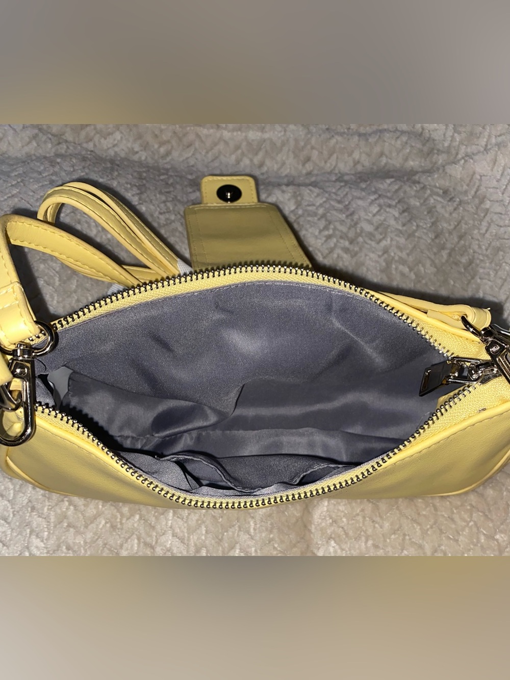 Yellow convertible shoulder or crossbody bag - Picture 7 of 7